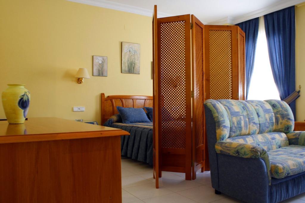 Hotel Villa Ducal Osuna Pokoj fotografie